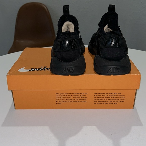 Nike Air Huarache Run Ultra Men’s Size 7/ Youth Size 7Y/ Women’s Size 8.5 - Picture 5 of 9
